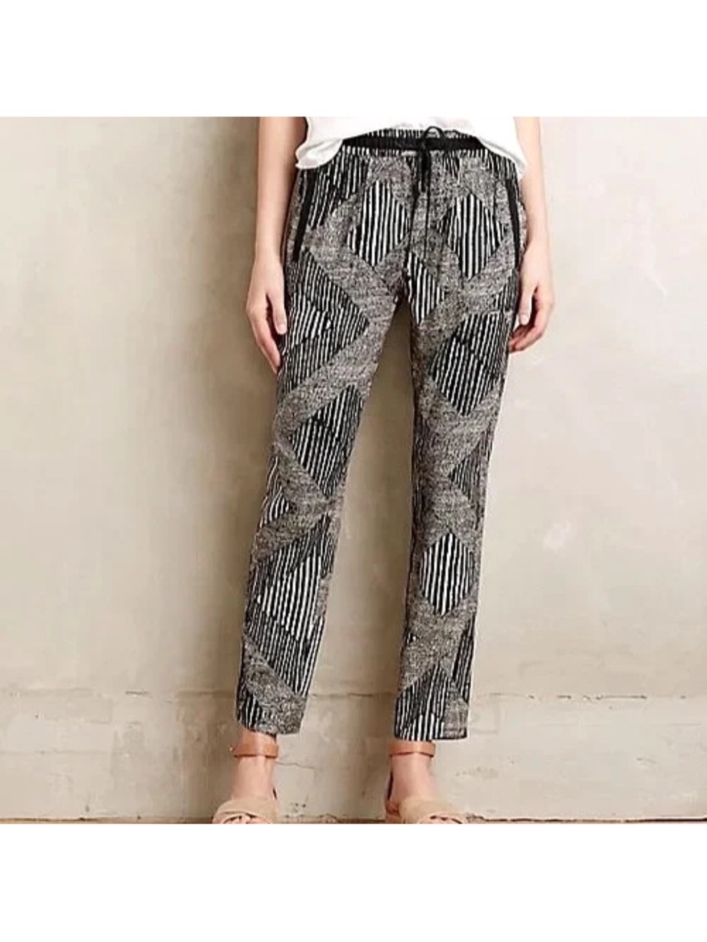 Drawstring joggers - Picture 1 of 7